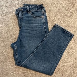 American Eagle Mom Jean- 10 Short